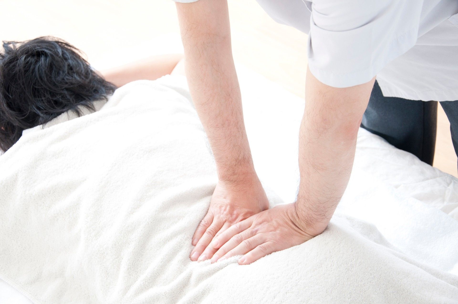 腰のマッサージ