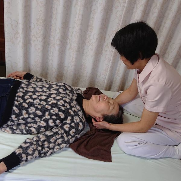 西新で女性が施術する骨盤調整をお探しですか？